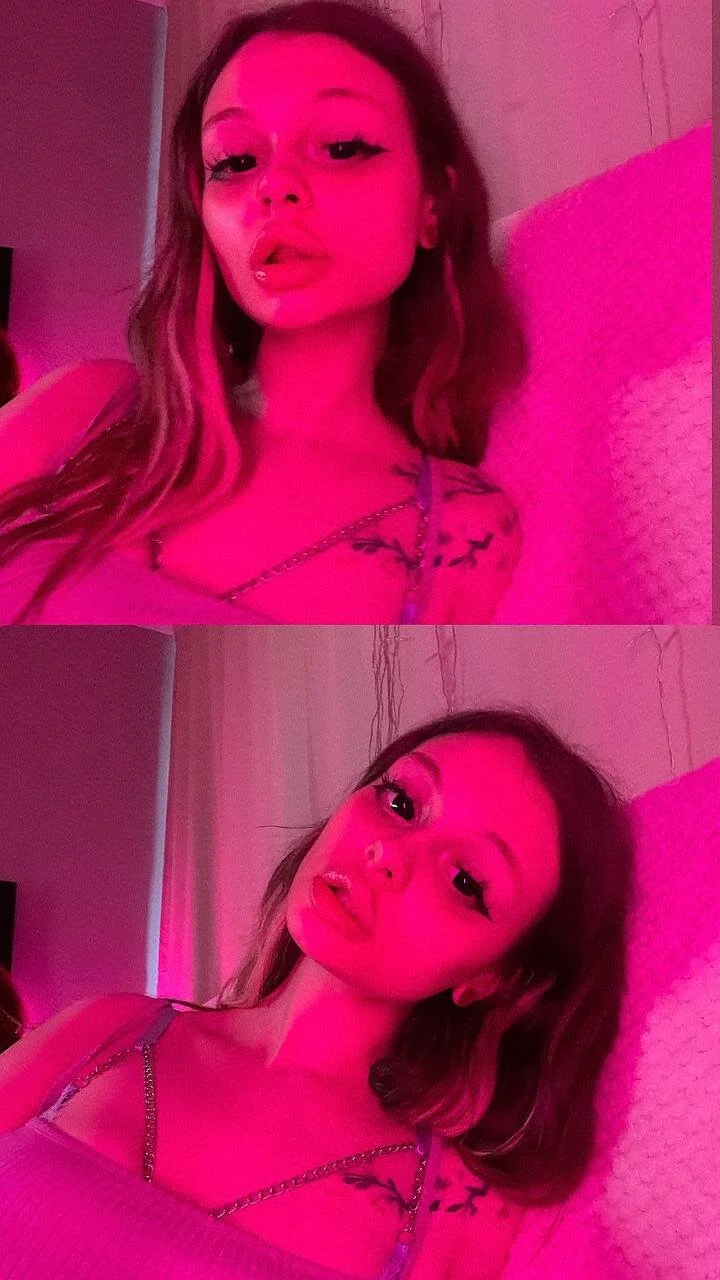 XXX Porn Photo of Nude MelonyEmo 5
