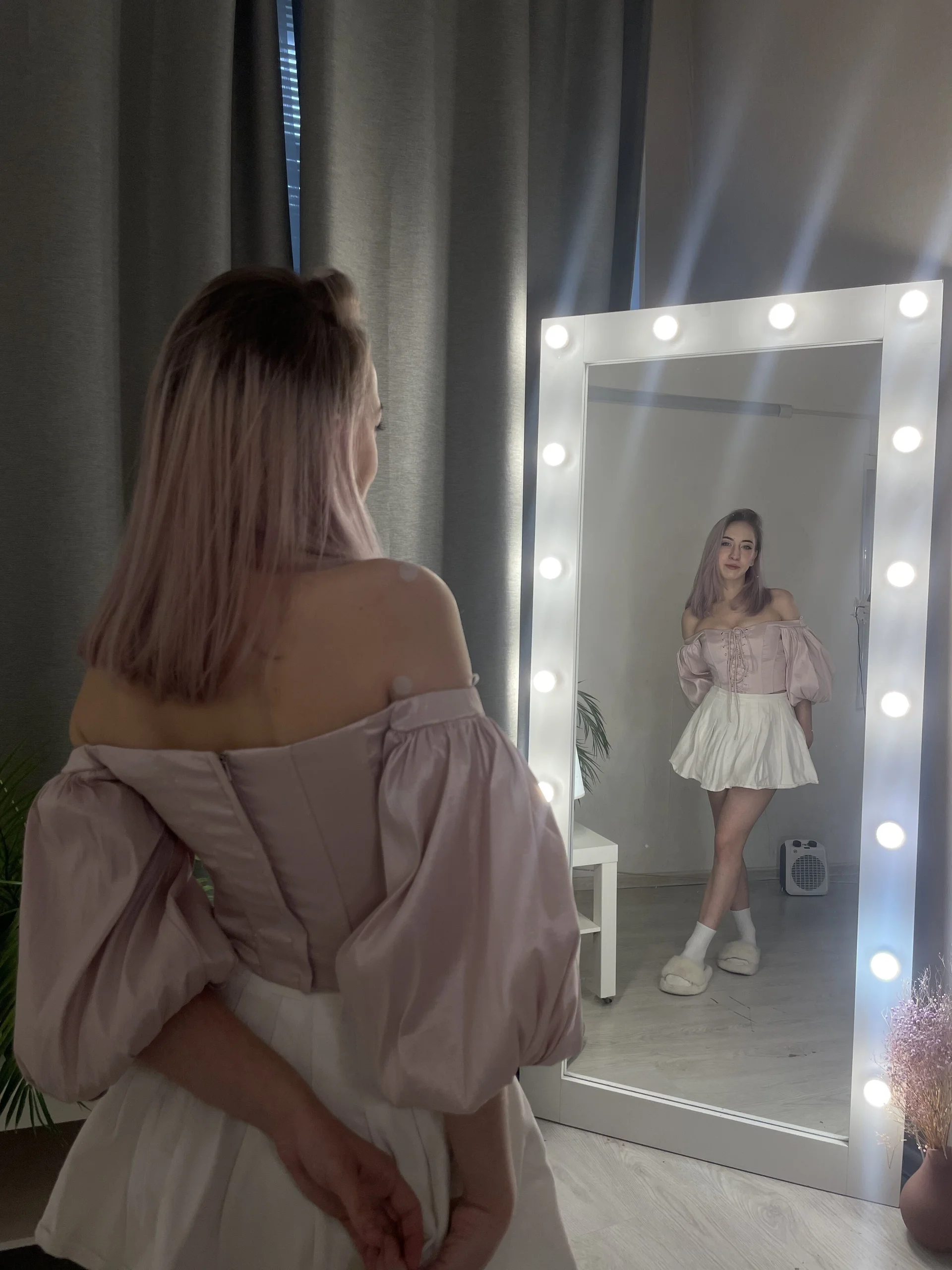 XXX Porn Photo of Nude IsabelleBliz 7