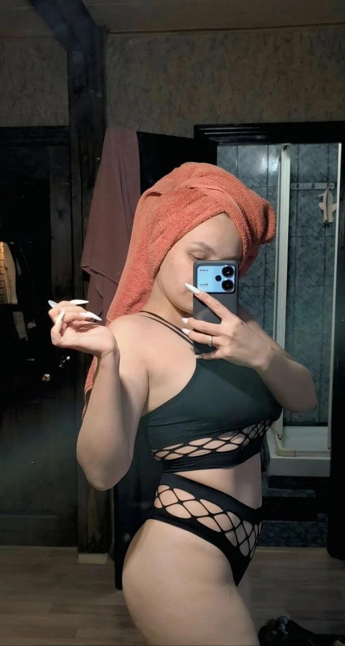 XXX Porn Photo of Nude VelvetVoltage 1