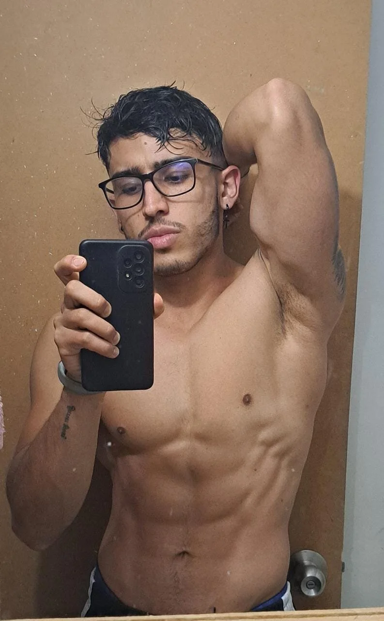 XXX Porn Photo of Nude Liam_Kleiin 13