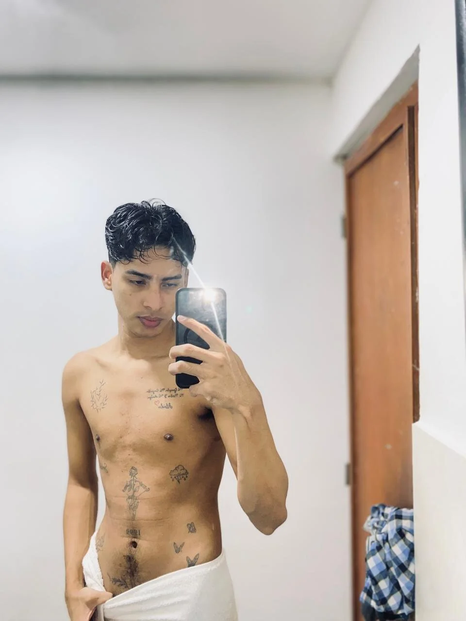 XXX Porn Photo of Nude allens_joe 13