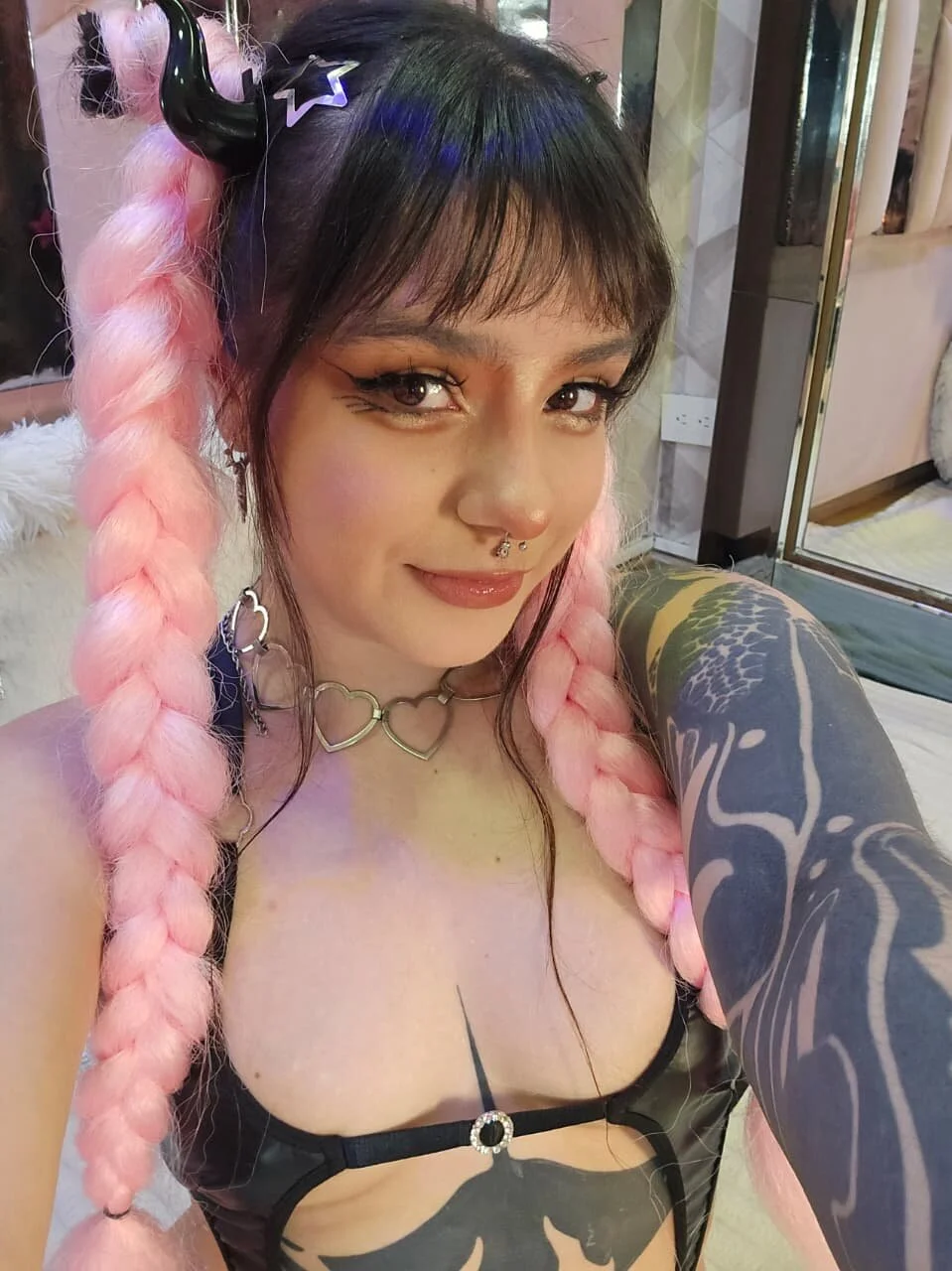XXX Porn Photo of Nude BizzyNoar 109