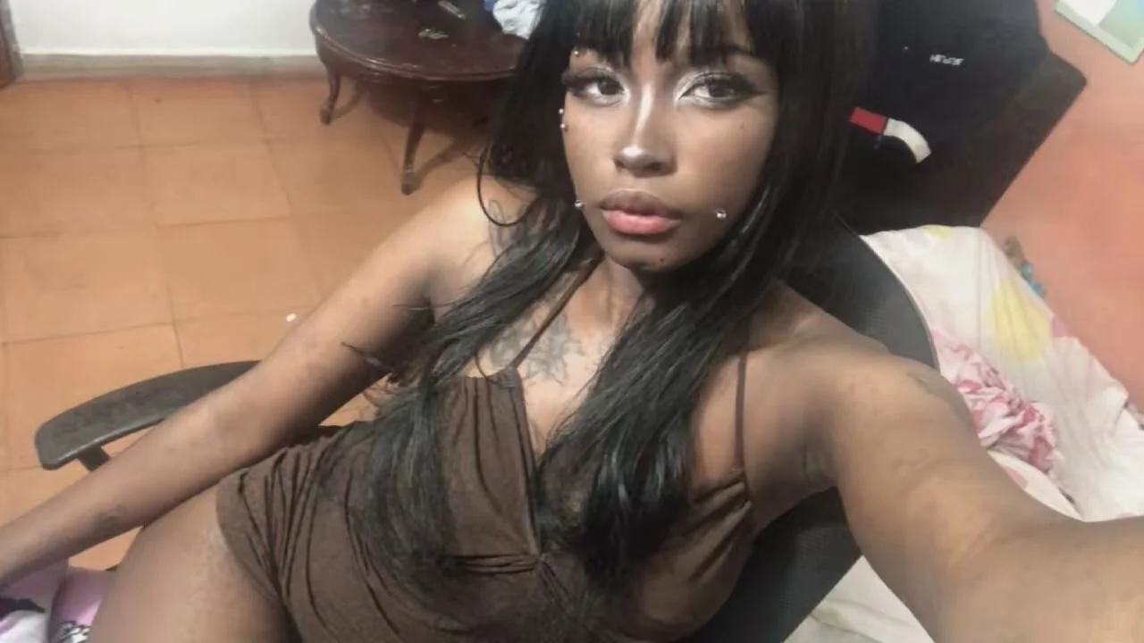 XXX Porn Photo of Nude vickycat_x 9