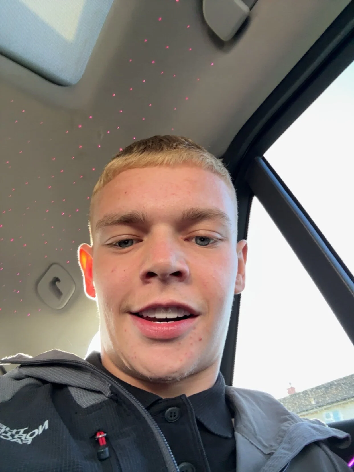 XXX Porn Photo of Nude Ricowhiteteeth 4