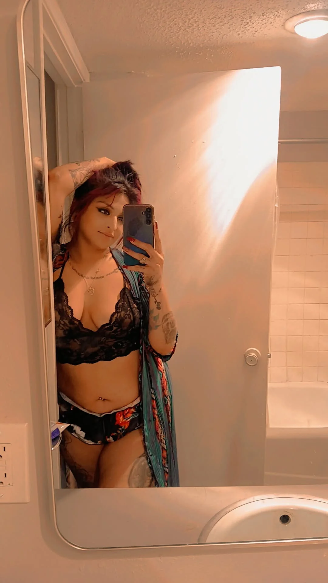 XXX Porn Photo of Nude vixen_vibez09 1