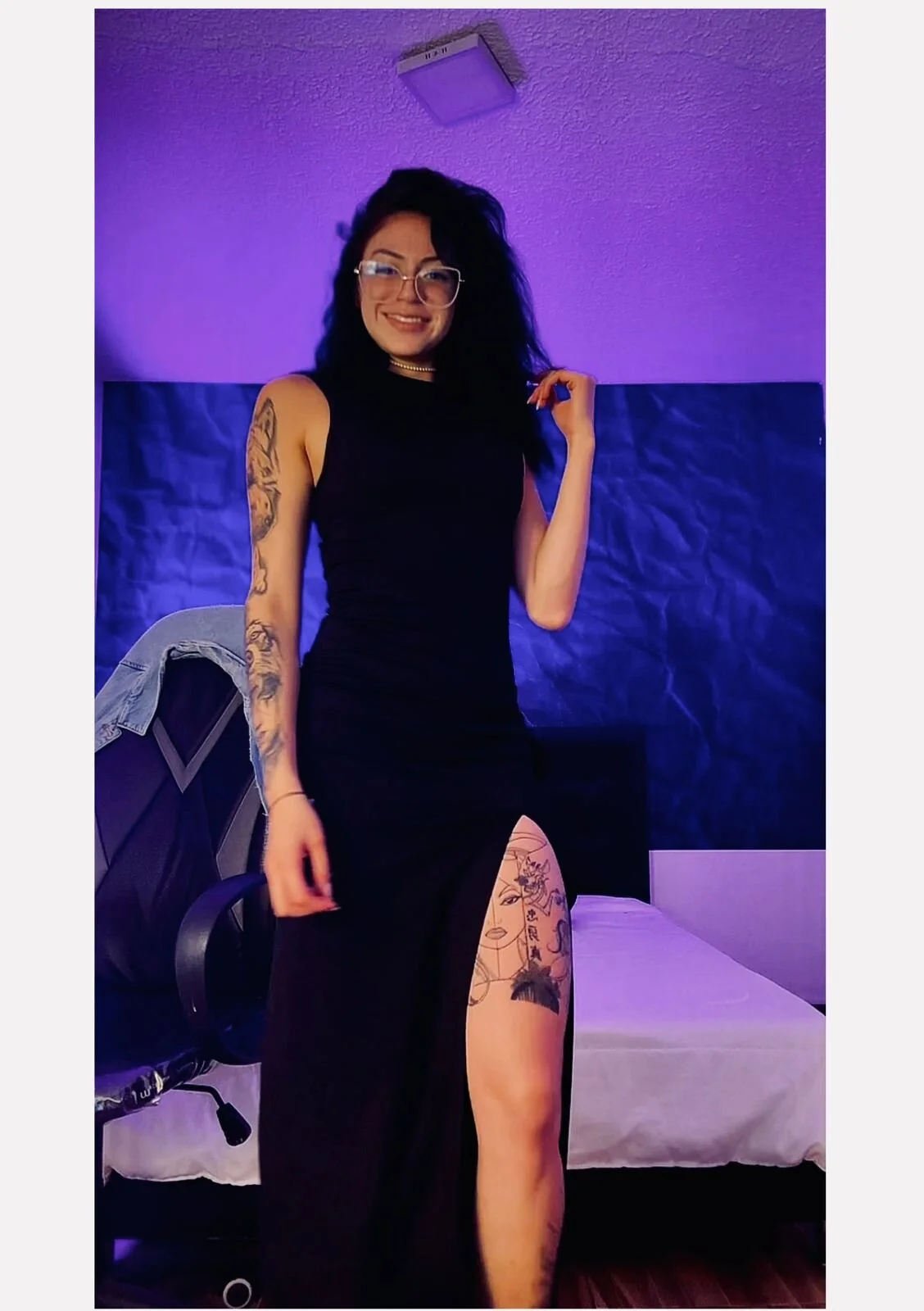 XXX Porn Photo of Nude april_dumont 42