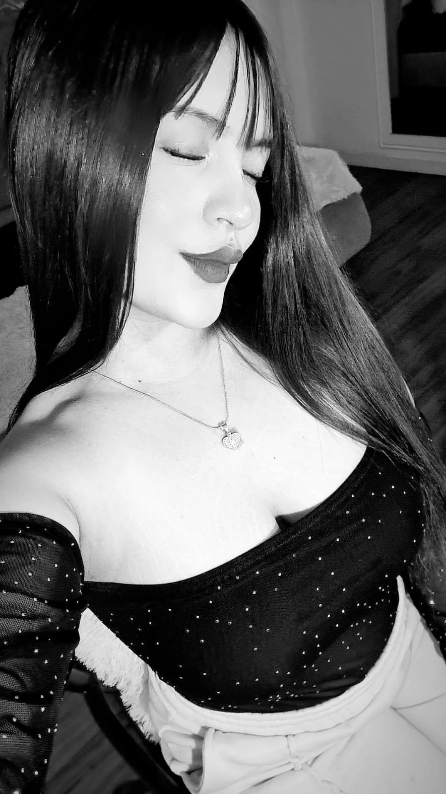 XXX Porn Photo of Nude Jolie_price 55