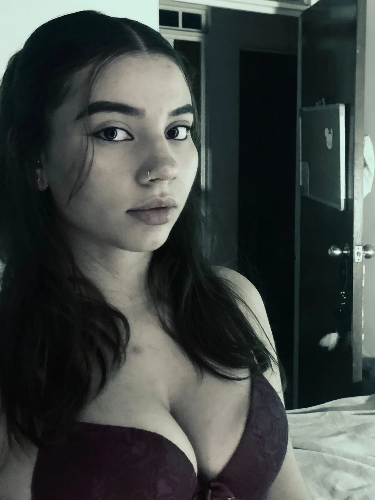XXX Porn Photo of Nude pochilove 13