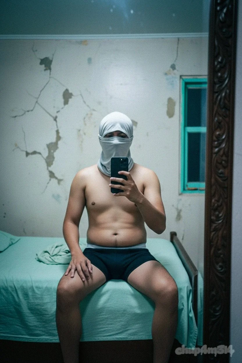 XXX Porn Photo of Nude chup4m3l4 2