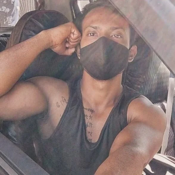 XXX Porn Photo of Nude Hunky_Ariyaan 5