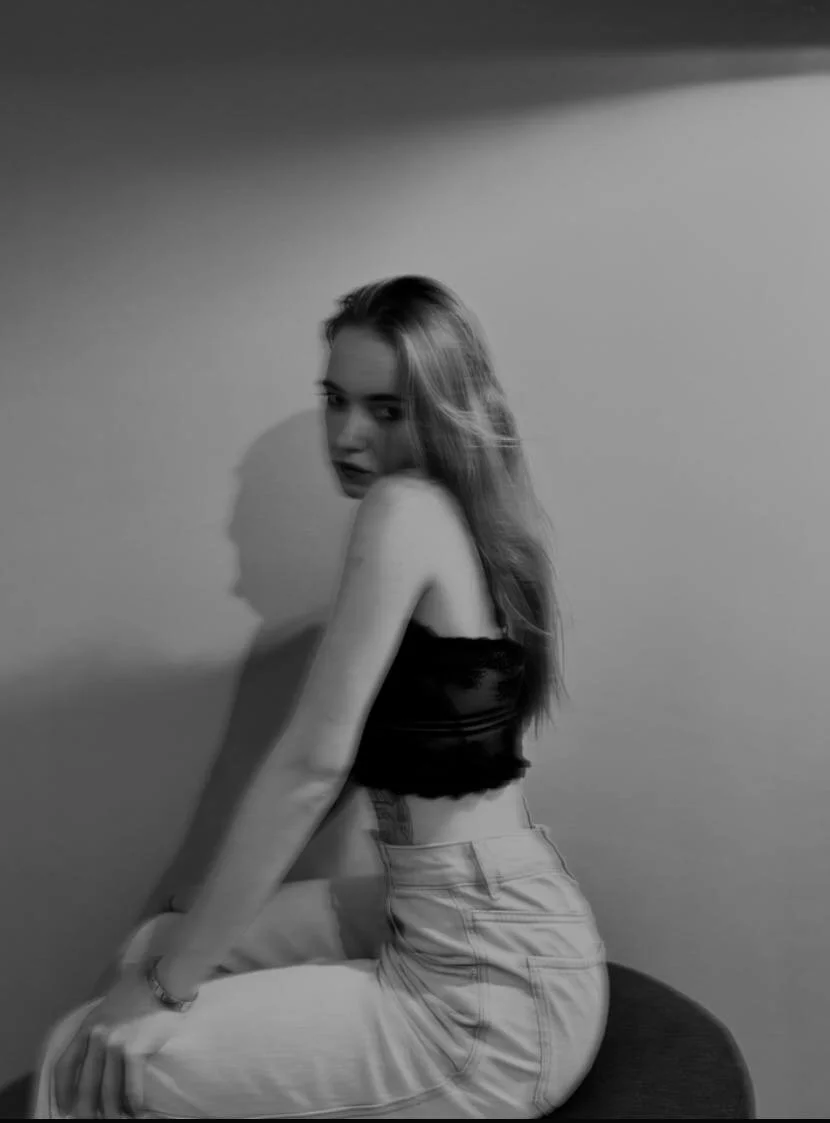 XXX Porn Photo of Nude Ruth_Going 14