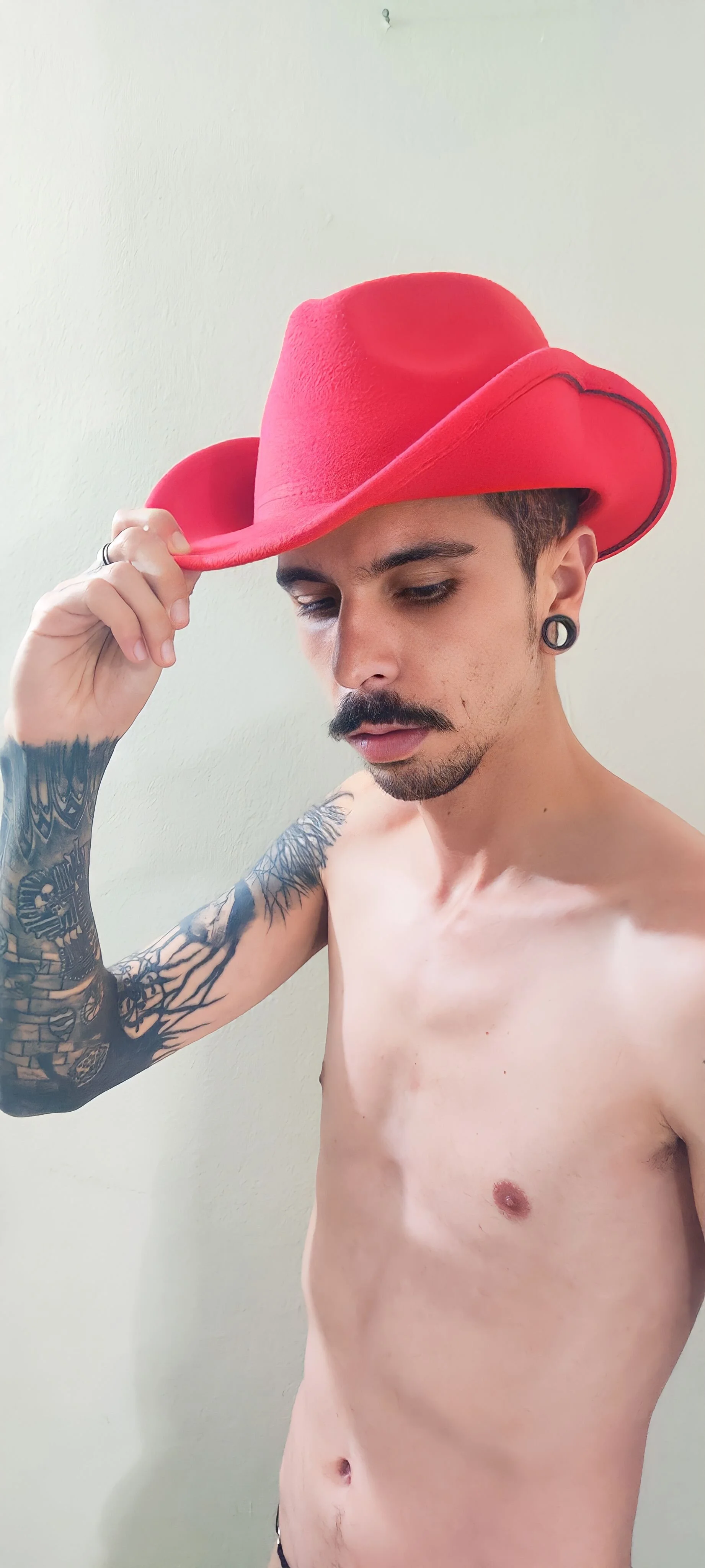 XXX Porn Photo of Nude Aaron_BigDickxxx 6