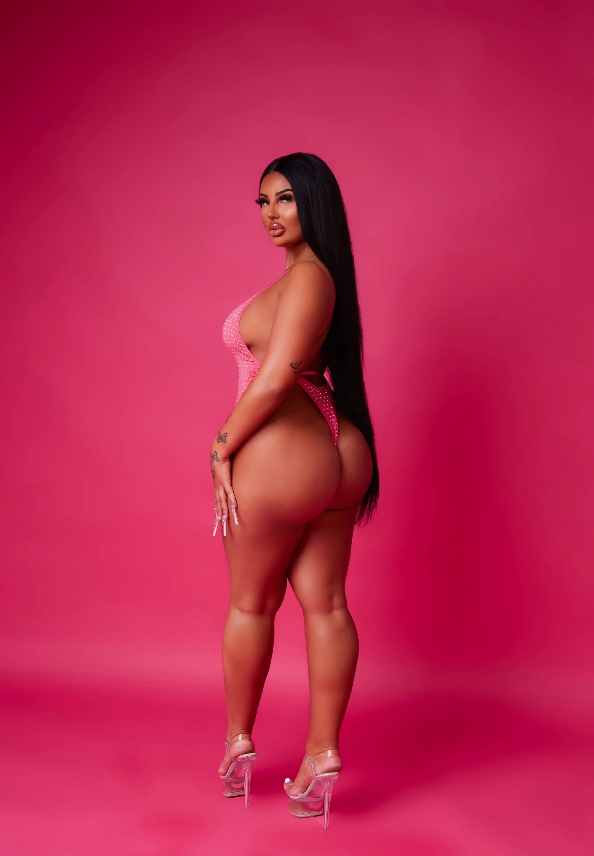 XXX Porn Photo of Nude BritishJuicyAva 12