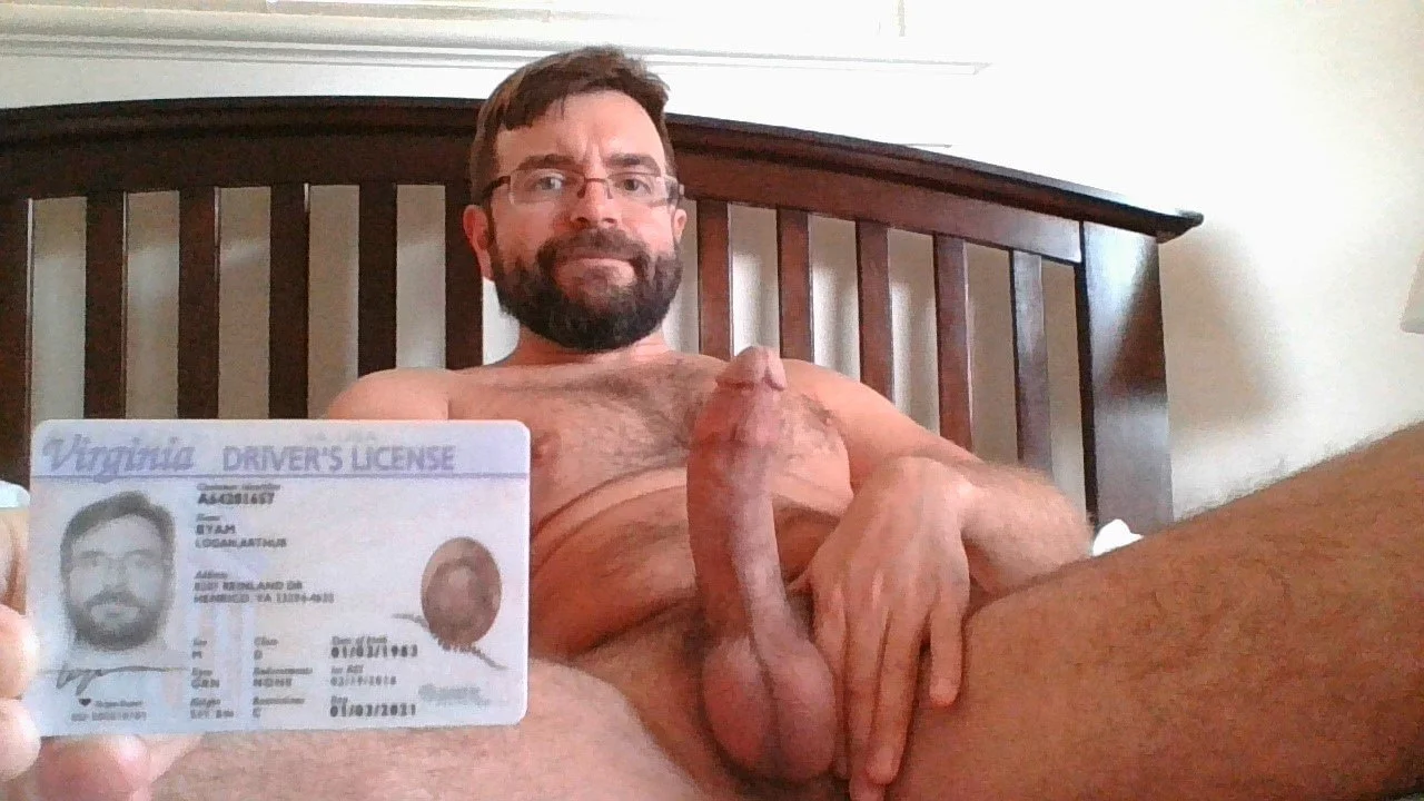 XXX Porn Photo of Nude LoganArthurByam 7