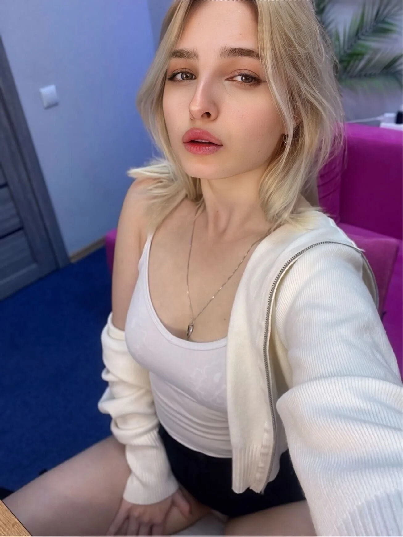 XXX Porn Photo of Nude meowseduce 3