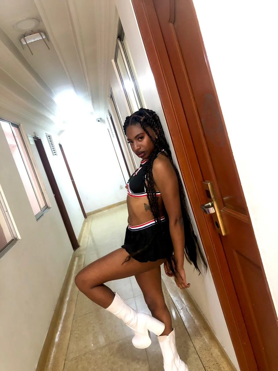 XXX Porn Photo of Nude Queen_perla_ 1