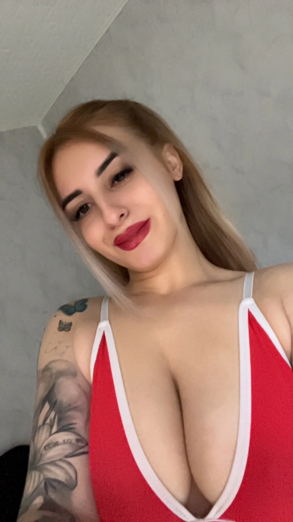 XXX Porn Photo of Nude Ella_Vee 1