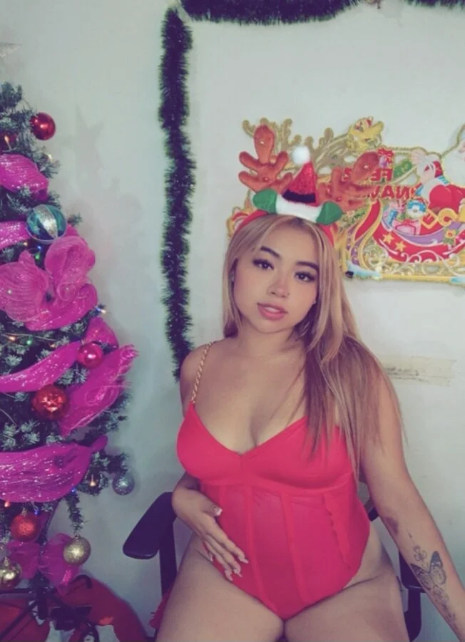 XXX Porn Photo of Nude Emily__Hott 27