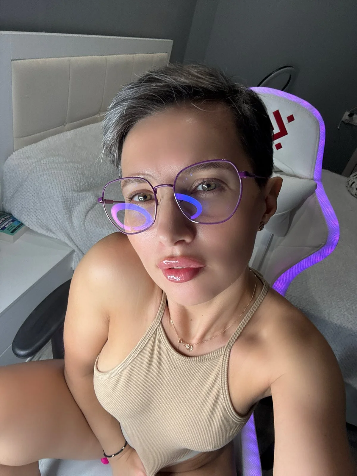 XXX Porn Photo of Nude CatVibe 6