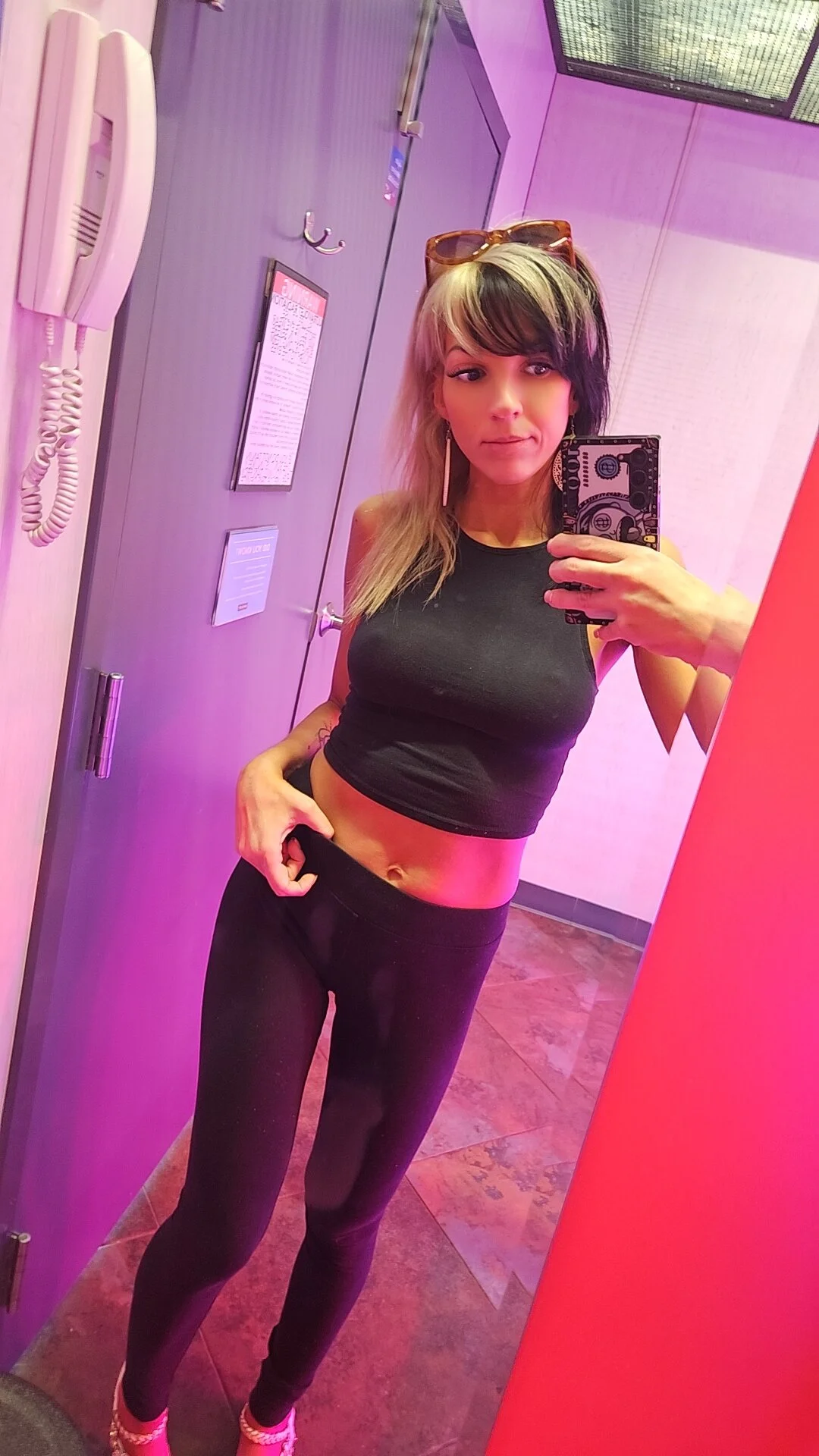 XXX Porn Photo of Nude lil_jiggly 4
