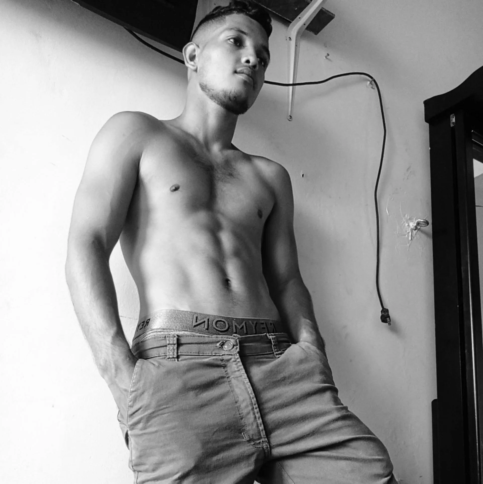 XXX Porn Photo of Nude MaxiStanford 5