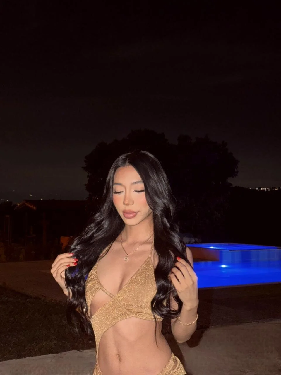 XXX Porn Photo of Nude IsabellaLux_ 2
