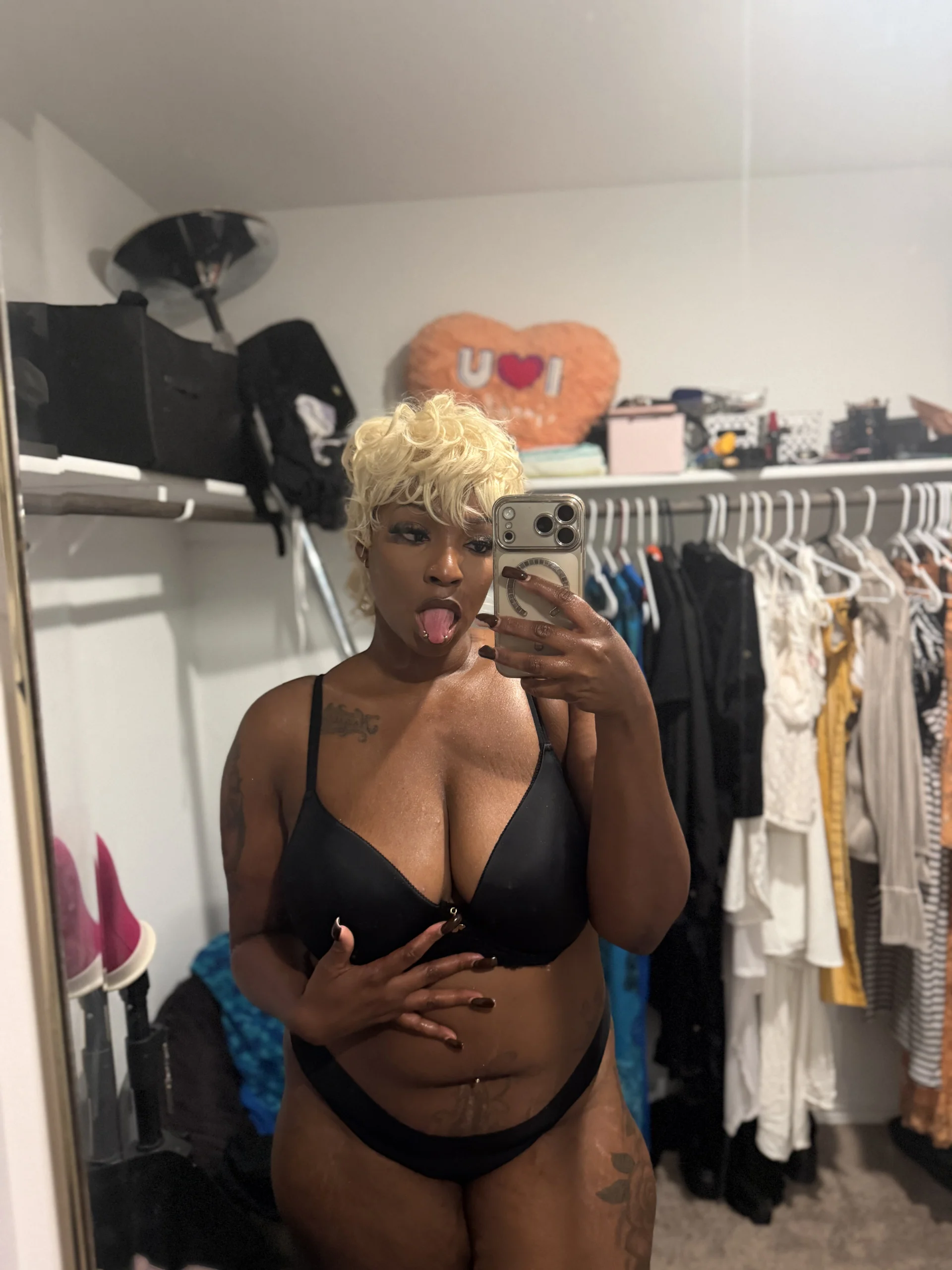 XXX Porn Photo of Nude sunnymochaqueen 1