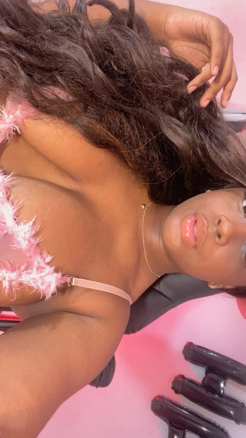 XXX Porn Photo of Nude Tyra_Privacy 187