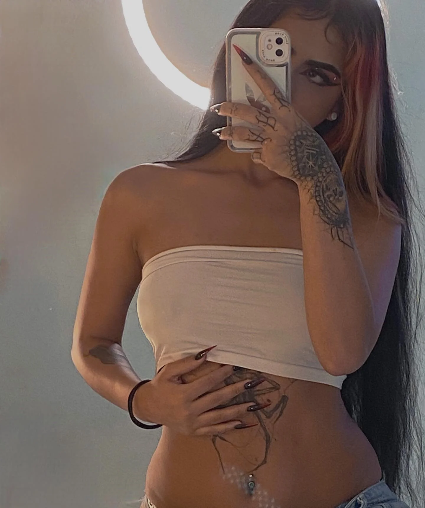 XXX Porn Photo of Nude 66lucl_fer6_ 1