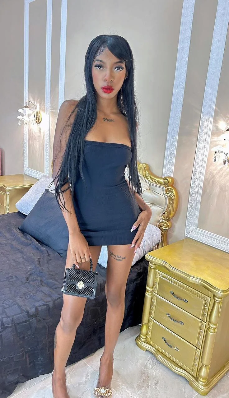XXX Porn Photo of Nude AprillRoss 1