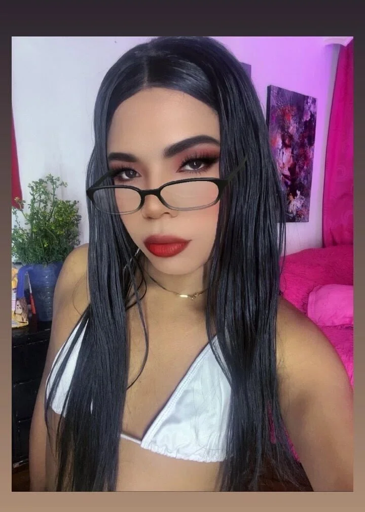 XXX Porn Photo of Nude ThaliGirl 2