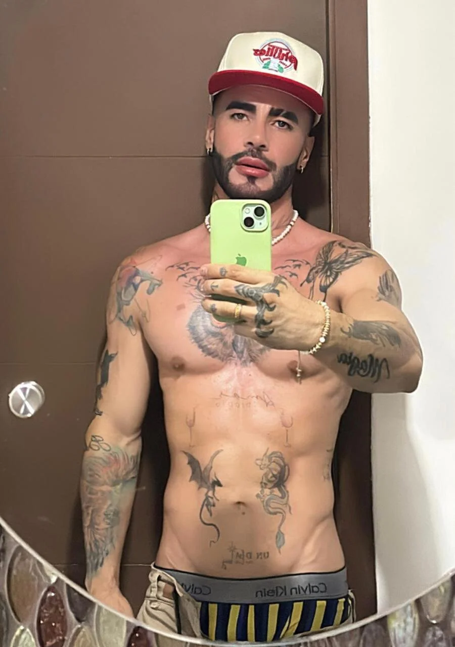 XXX Porn Photo of Nude Lancelot_Benwick 15
