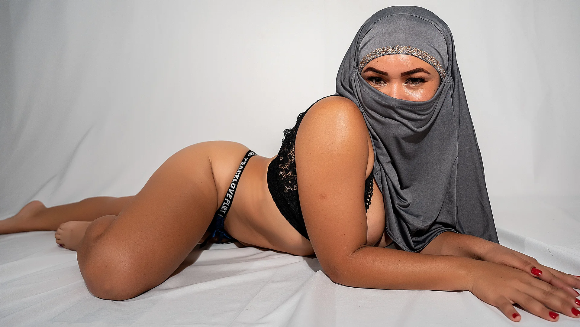 XXX Porn Photo of Nude Layla_arabelle 11