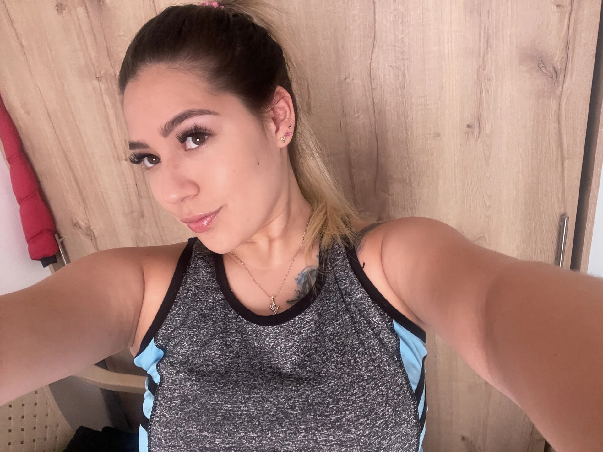 XXX Porn Photo of Nude Latina_vanessa 6