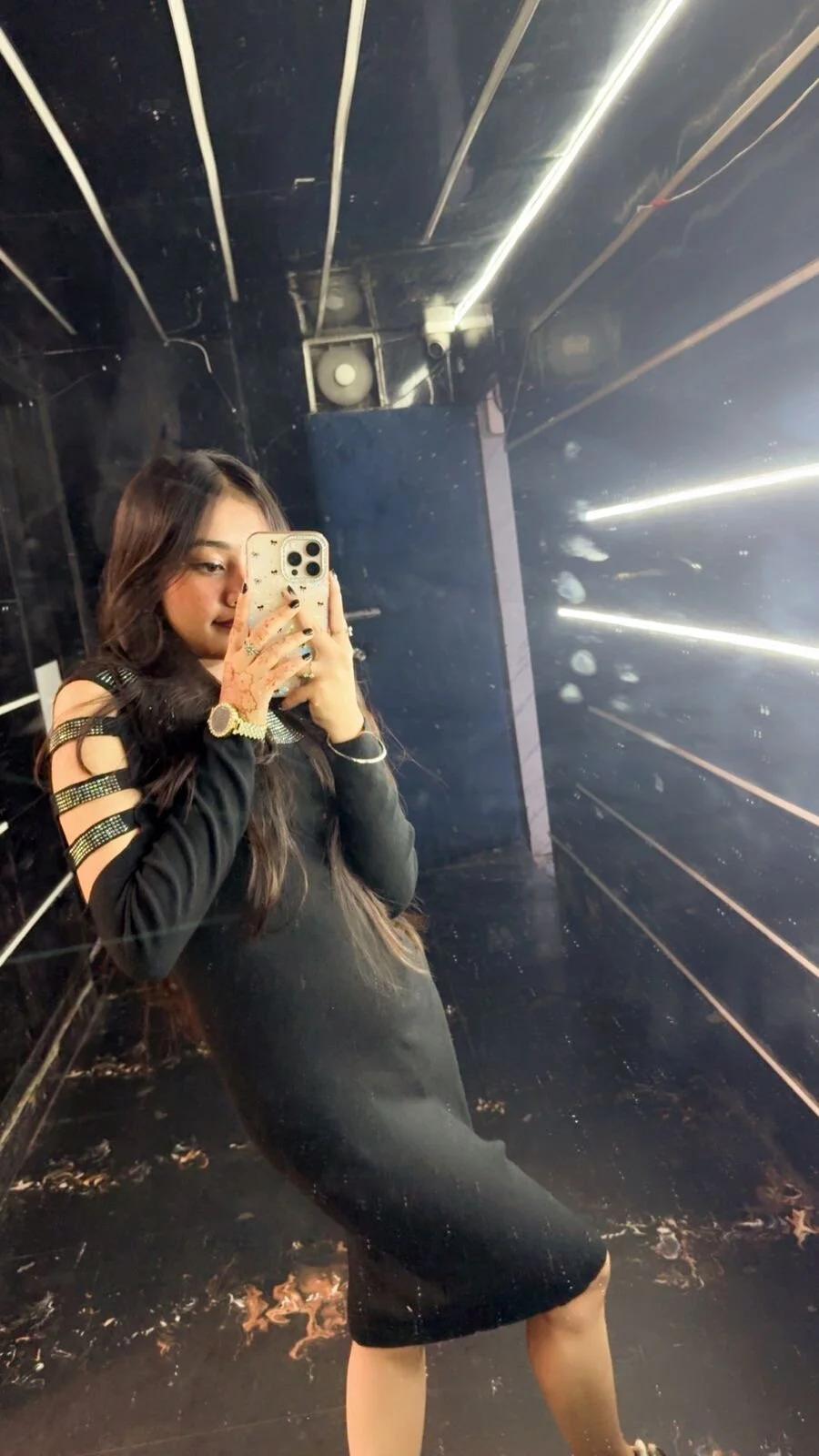 XXX Porn Photo of Nude Ai_Manvii 6