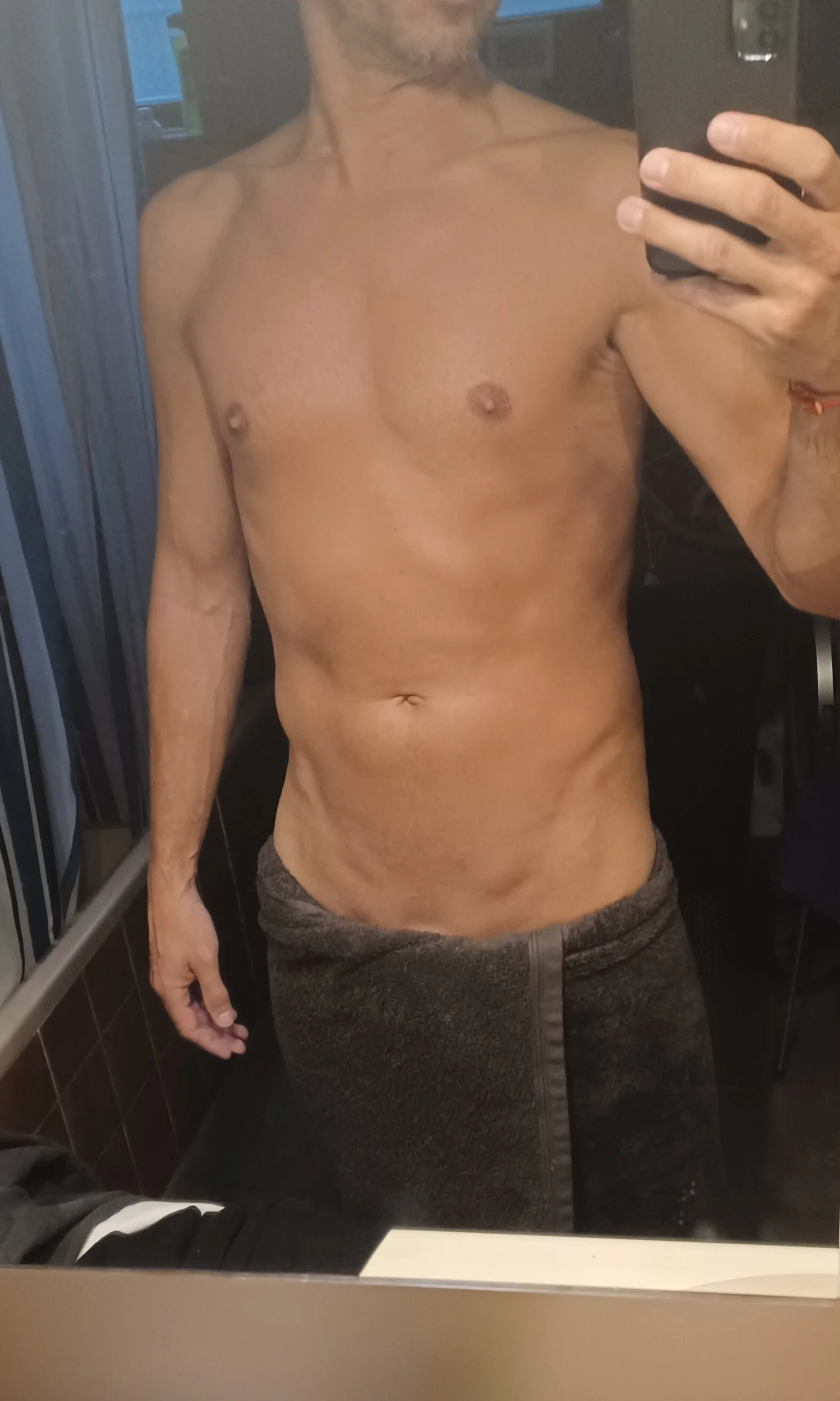 XXX Porn Photo of Nude lucian_red 5