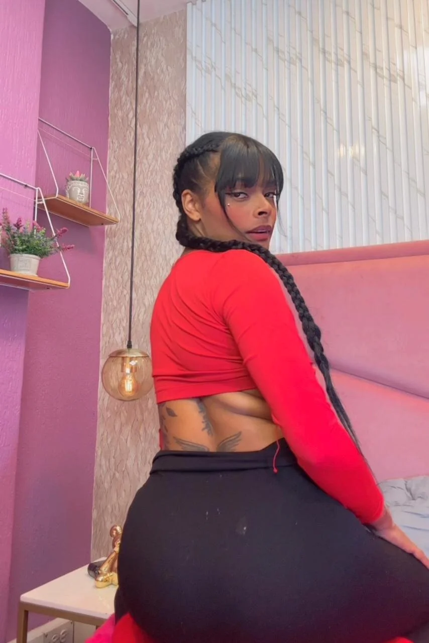 XXX Porn Photo of Nude EmmaEbony_ 387