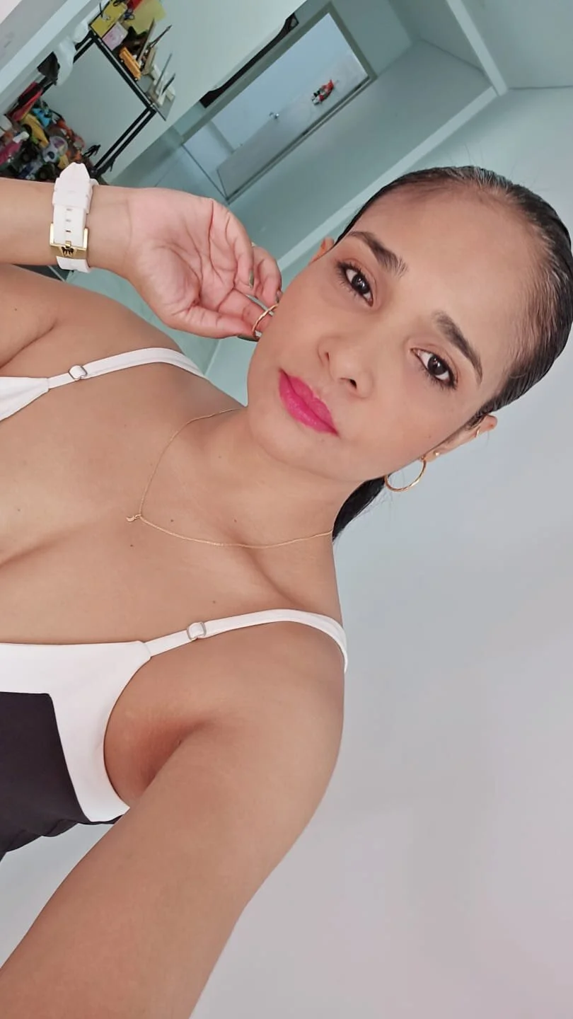 XXX Porn Photo of Nude saraa_ramirez 1