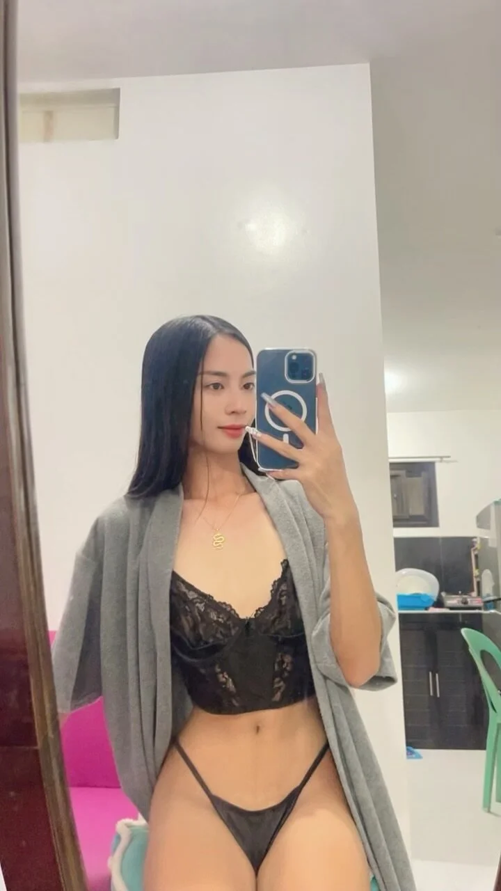 XXX Porn Photo of Nude AlmiraFhayee 9