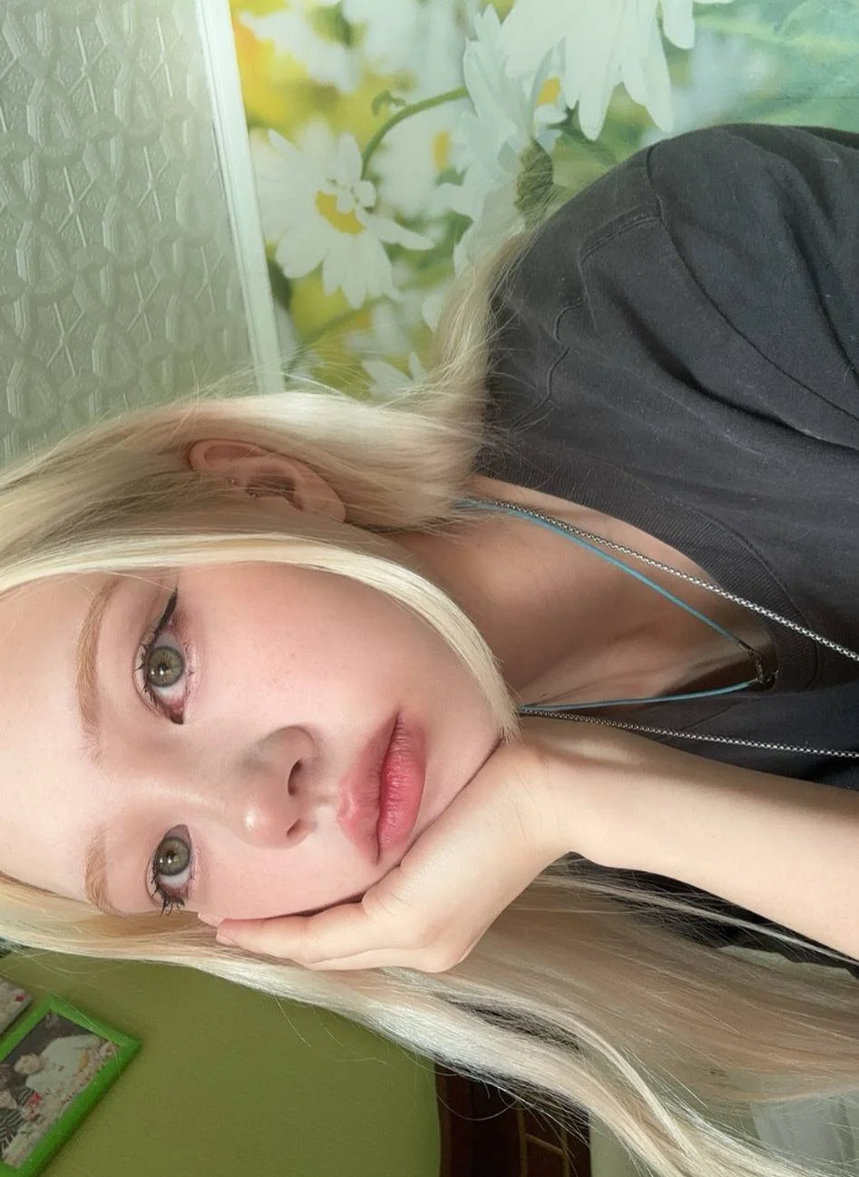 XXX Porn Photo of Nude LinaFloww 4