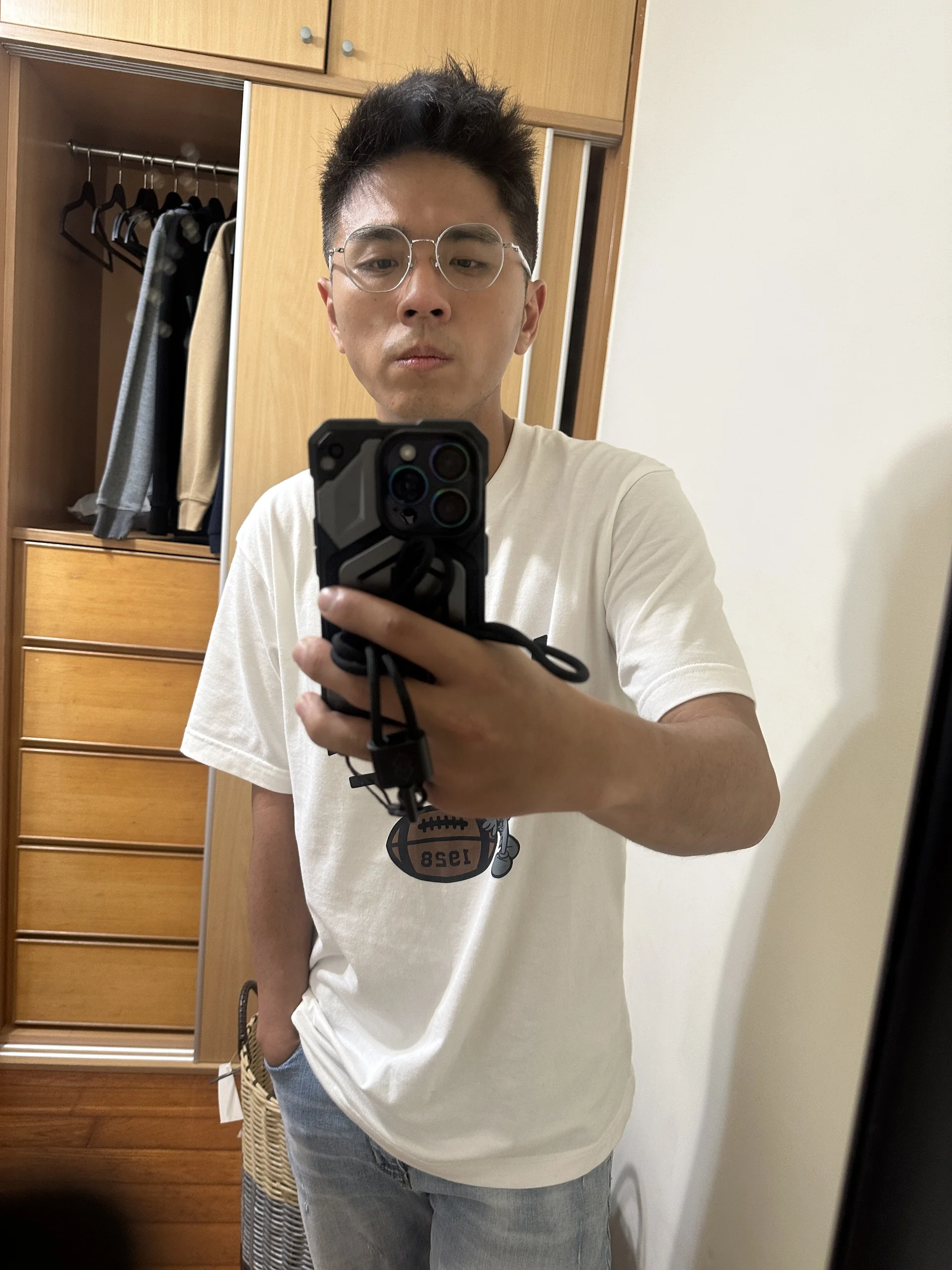 XXX Porn Photo of Nude Aaronsuhi 3