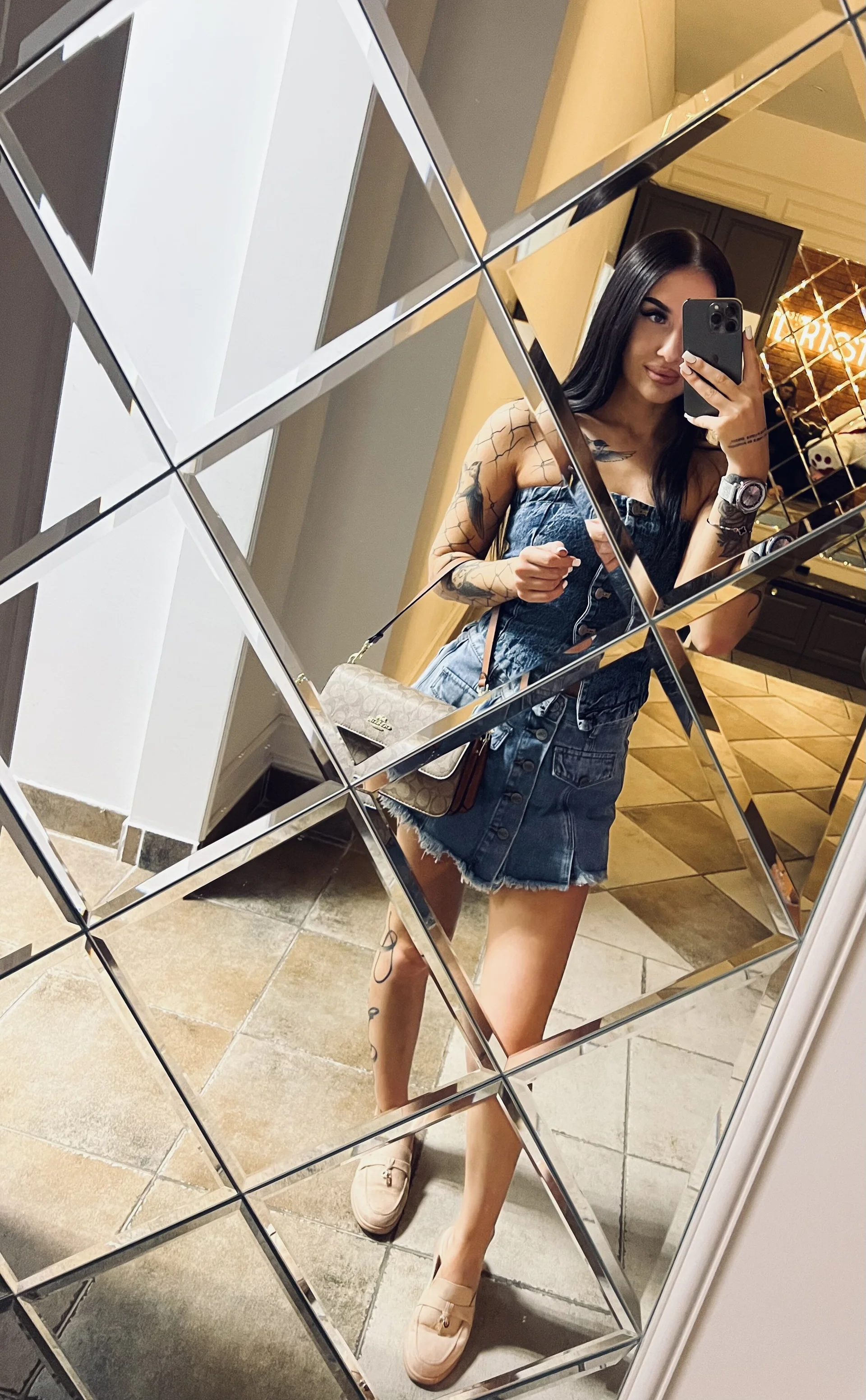 XXX Porn Photo of Nude Luna_Olsen 32