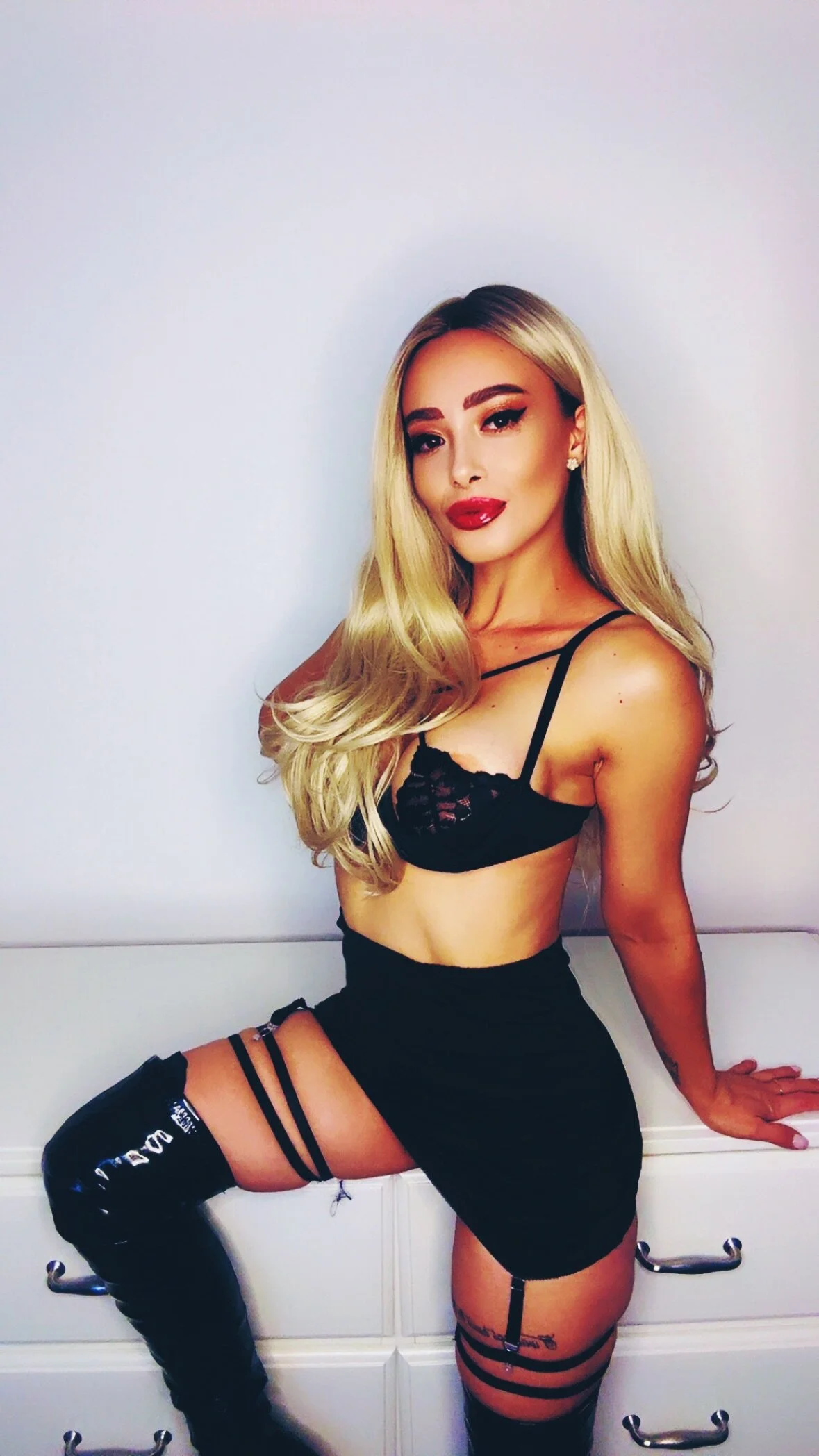 XXX Porn Photo of Nude AlleRose 44