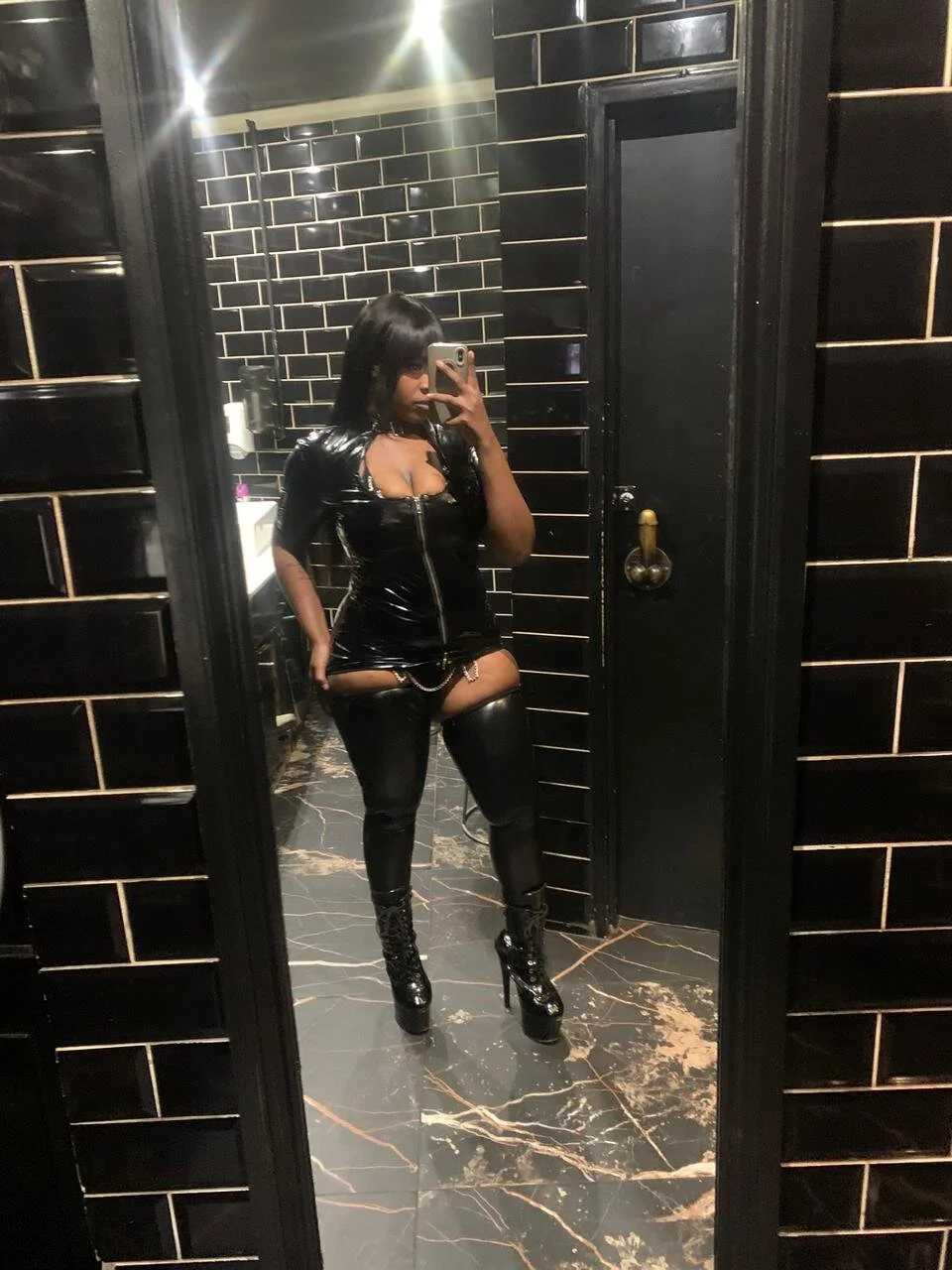 XXX Porn Photo of Nude QueenKarmaXXX 2