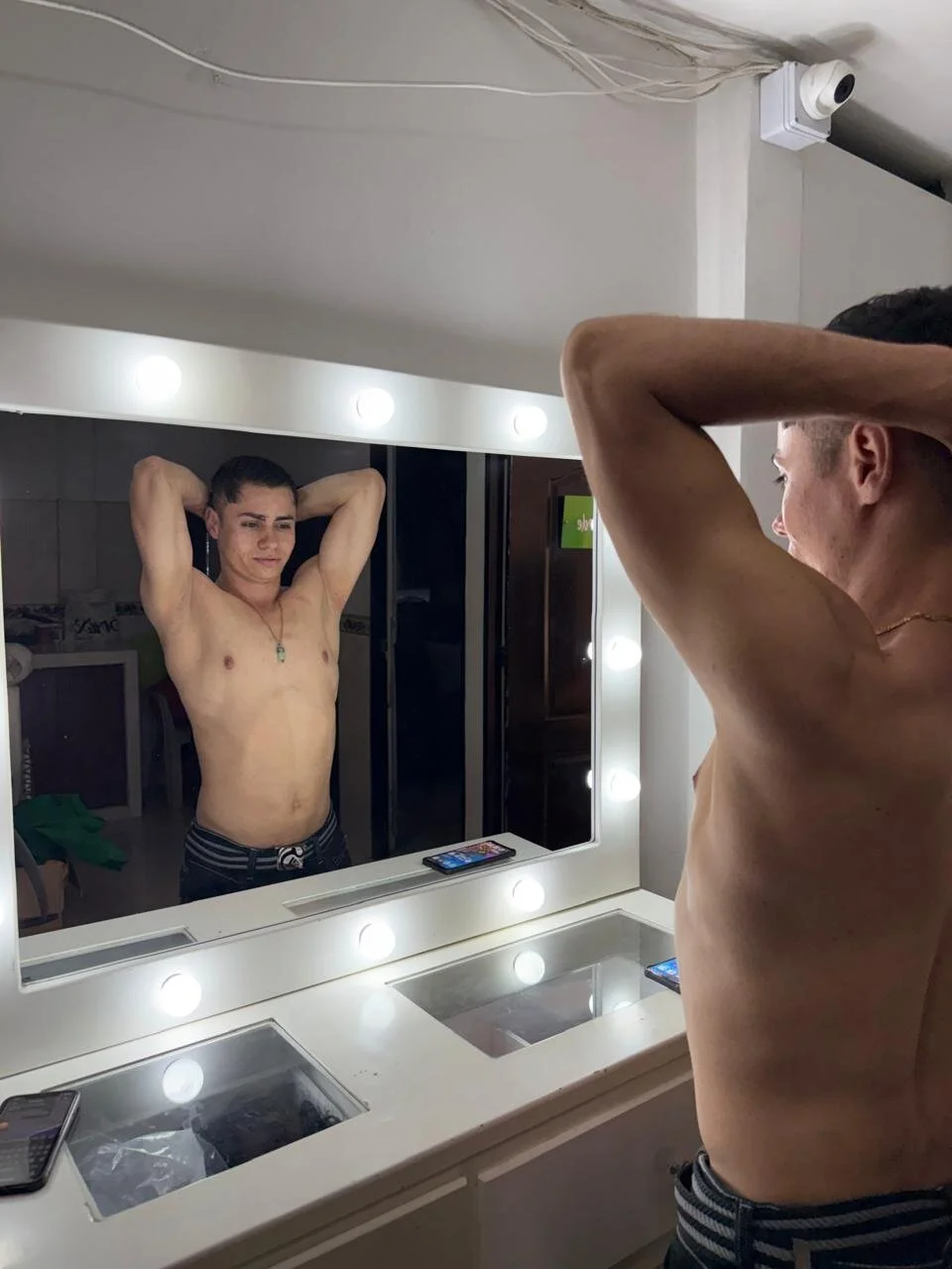 XXX Porn Photo of Nude LeoMonnroe 24