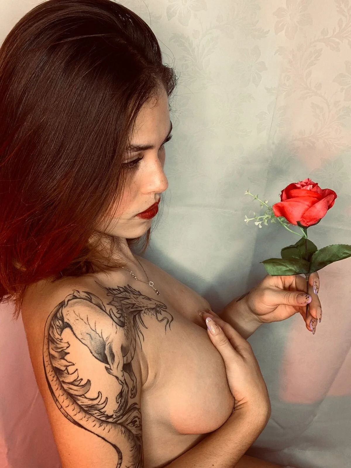 XXX Porn Photo of Nude carolinerousev 17