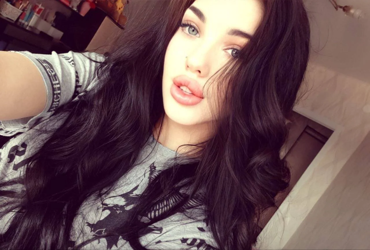 XXX Porn Photo of Nude molly_rettyy 1