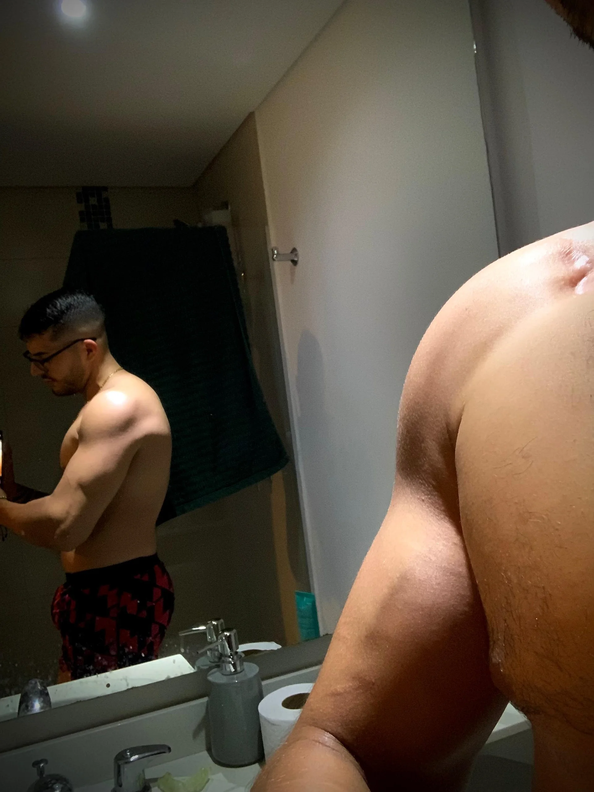 XXX Porn Photo of Nude thomas_gun 1