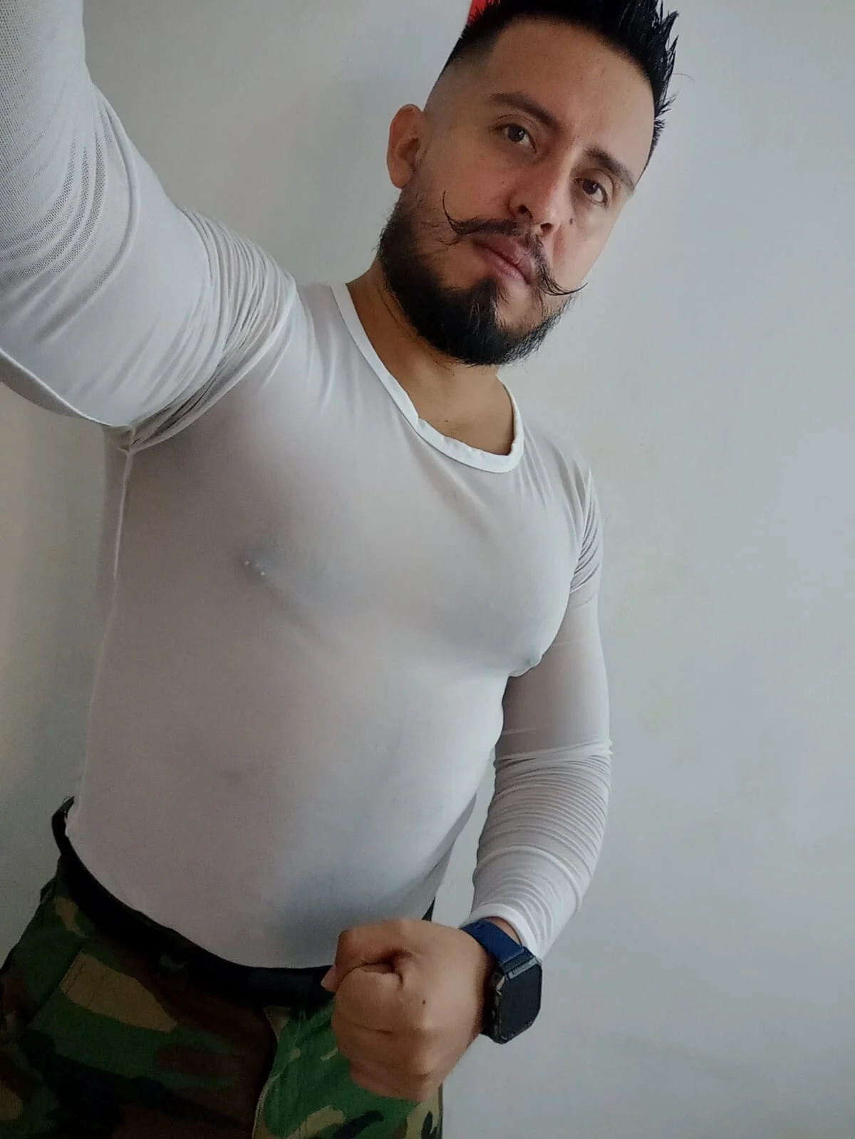XXX Porn Photo of Nude KalethBigDick 1975
