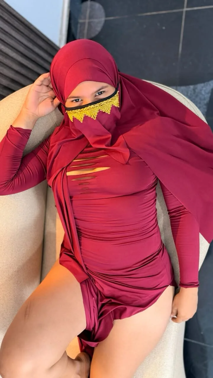 XXX Porn Photo of Nude ginaa_arabic 1